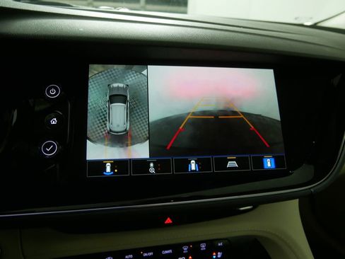 Used 2022 Buick Envision Avenir w/ Technology Package II image 31