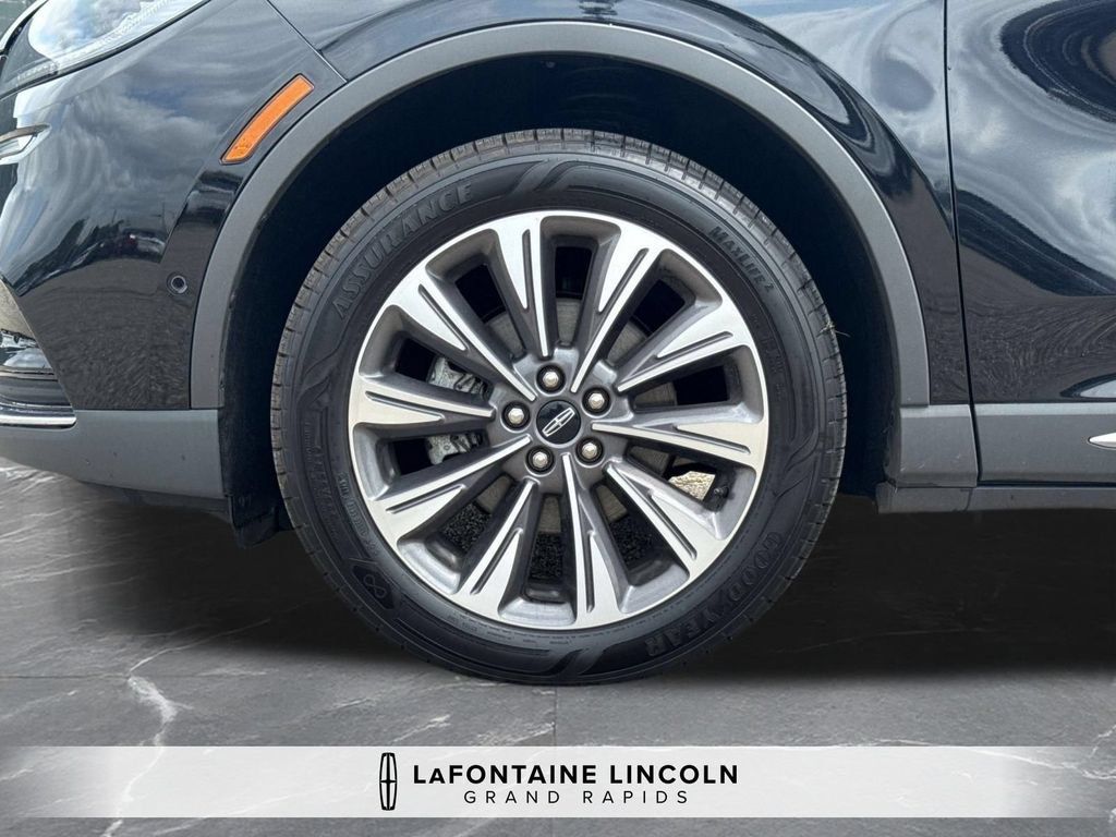 Certified 2022 Lincoln Corsair Reserve w/ Equipment Group 201A AWD/4WD image 34