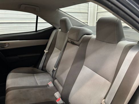 Used 2018 Toyota Corolla LE FWD image 25