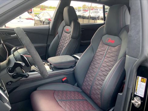 Used 2026 Audi RS Q8 performance image 7