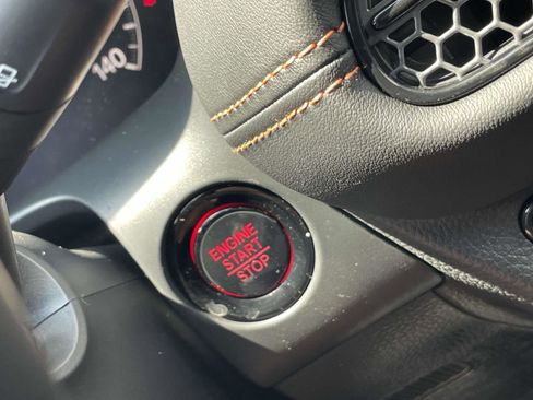 New 2025 Honda HR-V Sport image 5