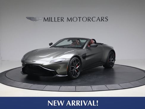 Used 2021 Aston Martin V8 Vantage Roadster image 1