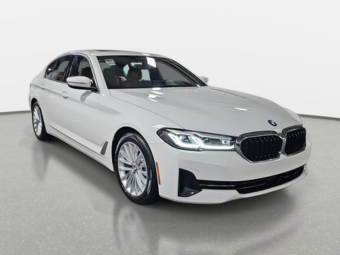 Certified 2023 BMW 530i w/ Executive Package image 4