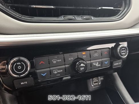 Used 2025 Jeep Compass Limited AWD/4WD image 23