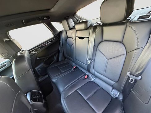 Used 2021 Porsche Macan AWD/4WD image 15