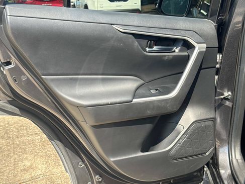 Used 2024 Toyota RAV4 XLE FWD image 11