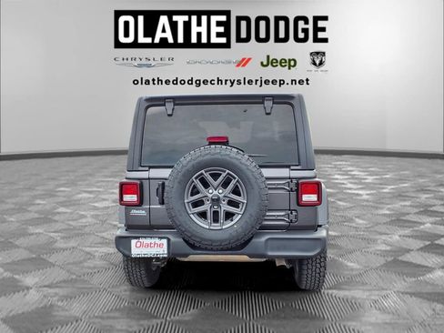 Certified 2024 Jeep Wrangler Sport S image 24