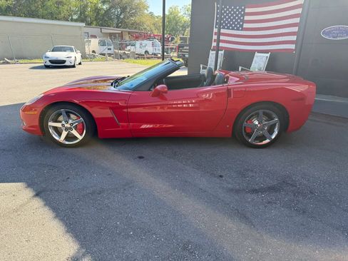 Used 2006 Chevrolet Corvette Convertible w/ Preferred Equipment Group image 11