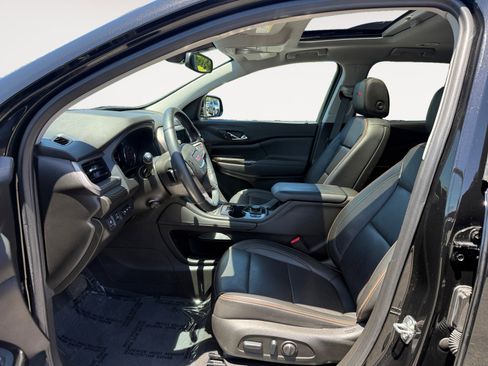 Used 2023 GMC Acadia AT4 w/ Technology Package AWD/4WD image 10