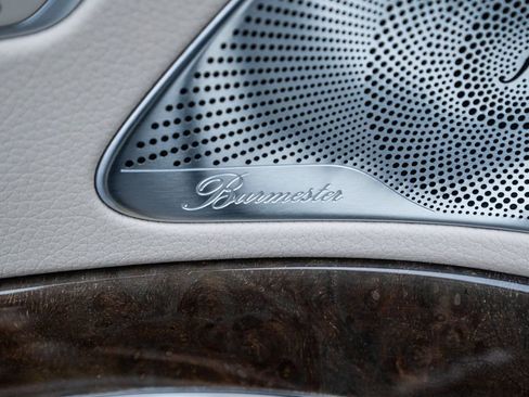 Used 2017 Mercedes-Benz S 550 Sedan image 20