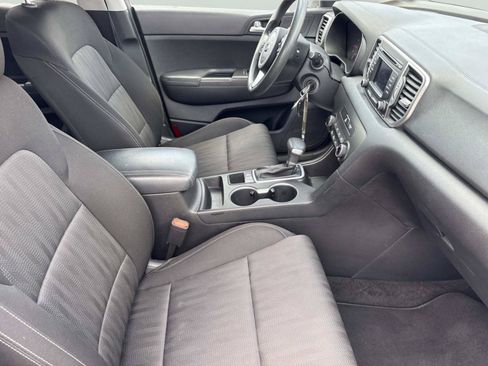Used 2017 Kia Sportage LX FWD image 19