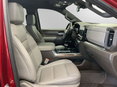 Used 2025 Chevrolet Silverado 1500 RST w/ Convenience Package II AWD/4WD image 15