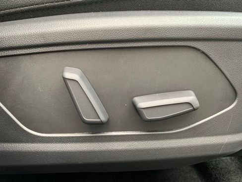 New 2026 Hyundai Tucson Limited image 17