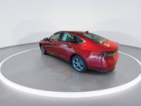 Used 2024 Honda Accord EX image 5