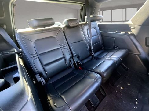 Used 2020 Lincoln Navigator Reserve w/ Equipment Group 208A Reserve RWD image 24