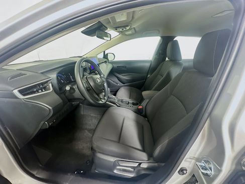 Used 2026 Toyota Corolla LE FWD image 13