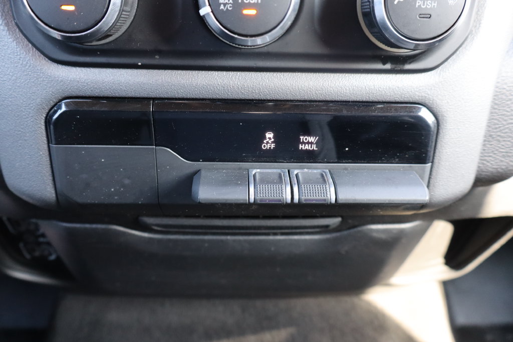 Used 2020 RAM 1500 Big Horn AWD/4WD image 14