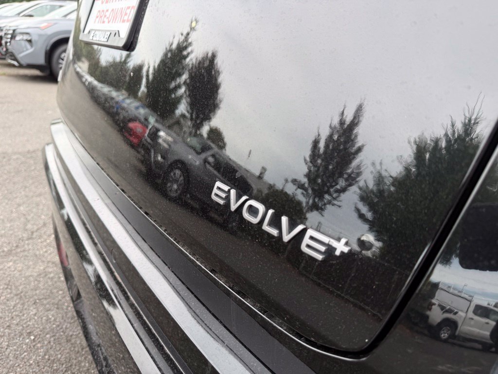 Certified 2023 Nissan Ariya FWD image 9
