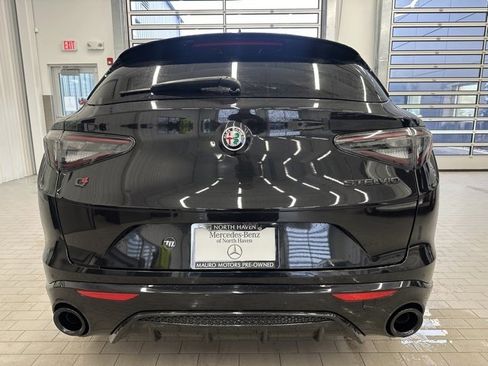 Used 2021 Alfa Romeo Stelvio Ti Sport image 4