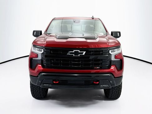 Used 2025 Chevrolet Silverado 1500 LT Trail Boss w/ Convenience Package II AWD/4WD image 2