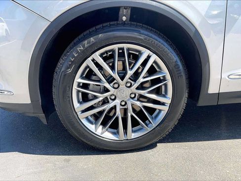 Used 2023 Acura MDX SH-AWD w/ Advance Package image 12