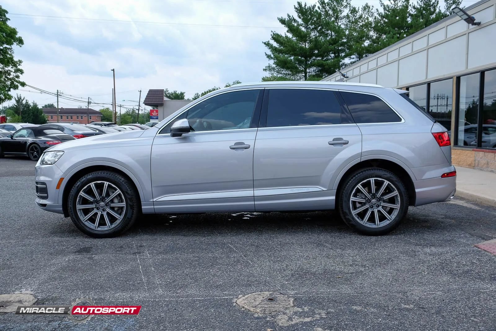 Used 2018 Audi Q7 3.0T Prestige AWD/4WD image 4