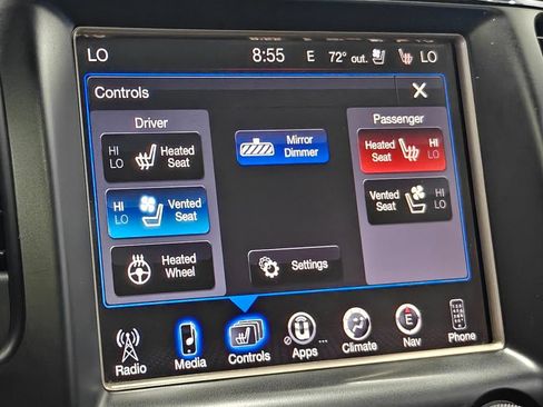 Used 2015 Jeep Grand Cherokee Overland w/ Advanced Technology Group AWD/4WD image 40
