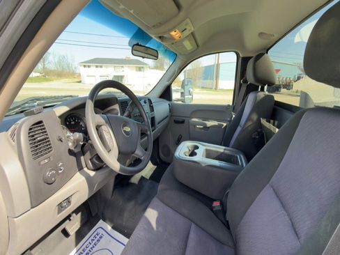 Used 2012 Chevrolet Silverado 3500 W/T image 27