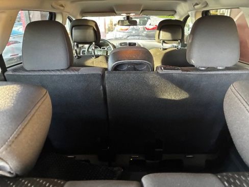 Used 2018 Dodge Journey SE w/ Blacktop Package image 15