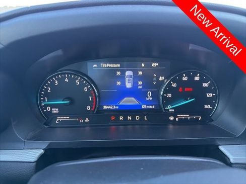 Used 2022 Ford Explorer XLT w/ Equipment Group 202A image 10