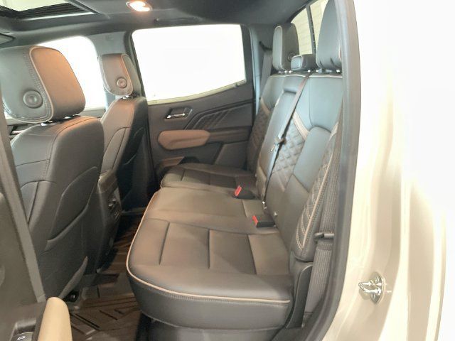 Used 2026 GMC Canyon Denali AWD/4WD image 14