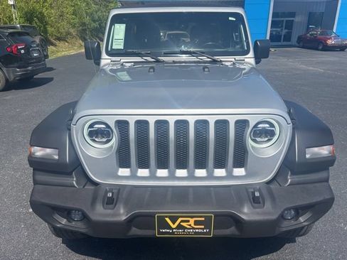Used 2022 Jeep Wrangler Unlimited Sport AWD/4WD image 14