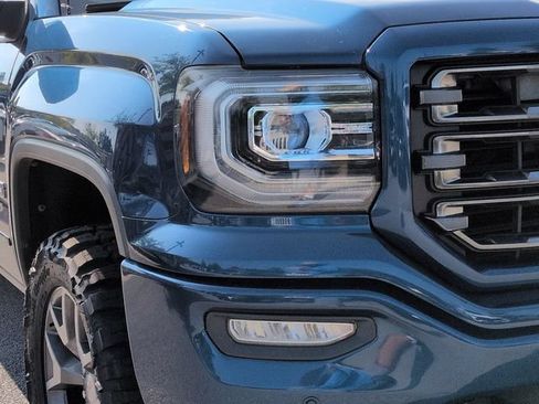 Used 2017 GMC Sierra 1500 SLT AWD/4WD image 9