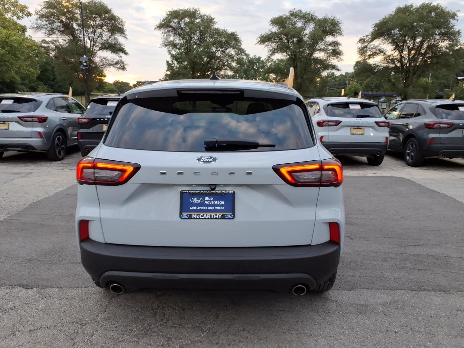 Used 2025 Ford Escape ST-Line w/ Cold Weather Package FWD image 4