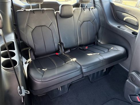 New 2025 Chrysler Voyager LX image 18