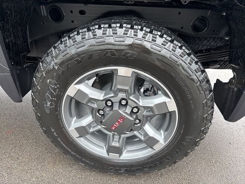 New 2026 GMC Sierra 2500 SLE w/ SLE Value Package; image 28