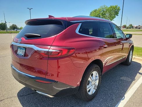 Used 2021 Buick Enclave Essence AWD/4WD image 3