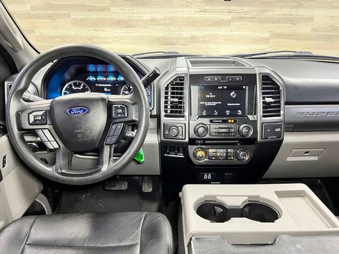 Used 2017 Ford F250 XLT w/ XLT Value Package AWD/4WD image 20