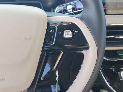 New 2026 Lincoln Corsair Grand Touring image 18