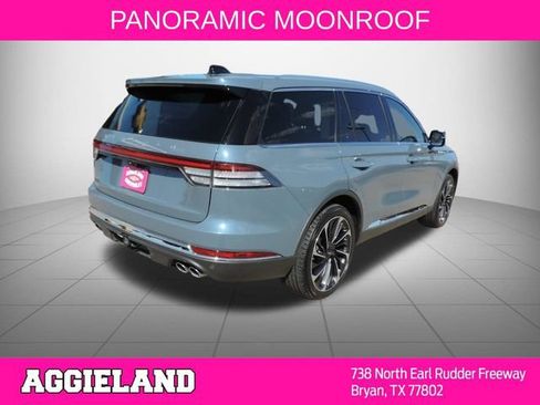 Used 2025 Lincoln Aviator Reserve w/ Equipment Group 201A AWD/4WD image 4