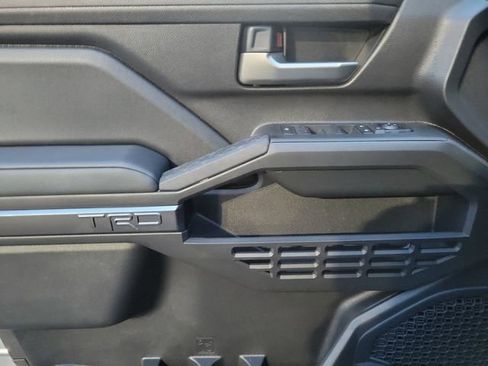 Used 2024 Toyota Tacoma TRD Sport w/ TRD Sport Premium Package AWD/4WD image 10