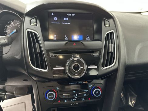 Used 2018 Ford Focus SEL w/ Cold Weather Package image 25