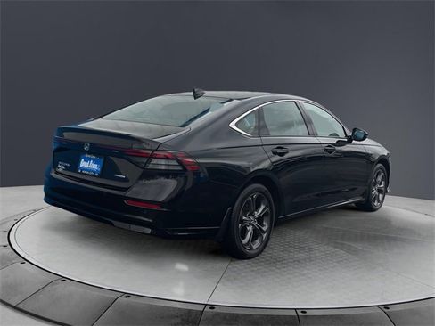 Certified 2023 Honda Accord EX-L image 5