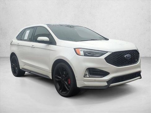 Used 2019 Ford Edge ST w/ Equipment Group 401A image 3