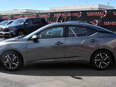 Used 2024 Nissan Sentra SV FWD image 4