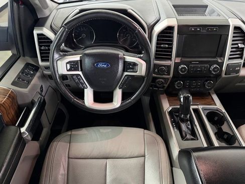 Used 2019 Ford F150 Lariat image 19
