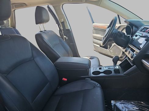 Used 2016 Subaru Outback 2.5i Limited image 13
