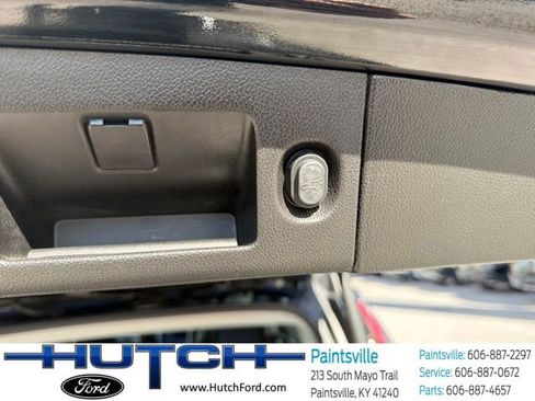 Used 2020 Cadillac Escalade Luxury AWD/4WD image 21