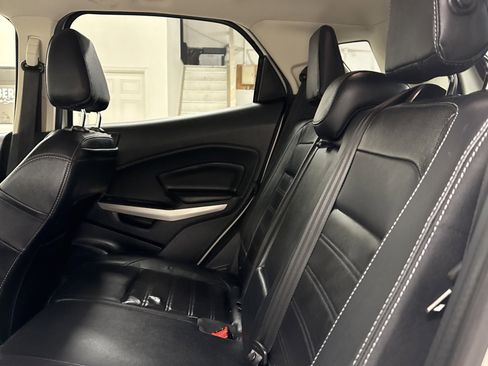Used 2020 Ford EcoSport Titanium image 12