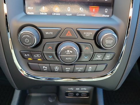 Used 2019 Dodge Durango GT w/ Blacktop Package AWD/4WD image 33